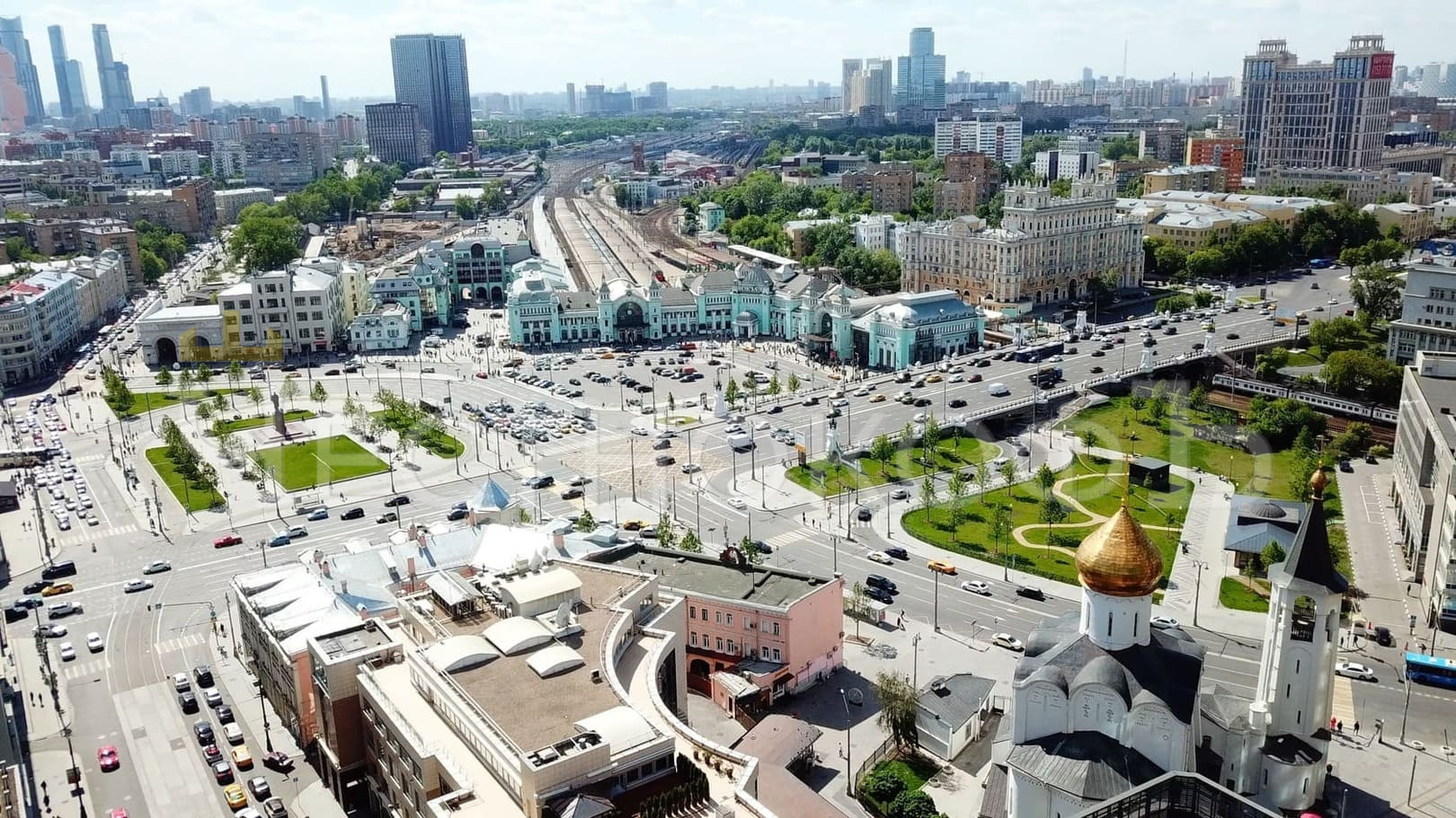 Белорусский вокзал рядом с ЖК Синатра