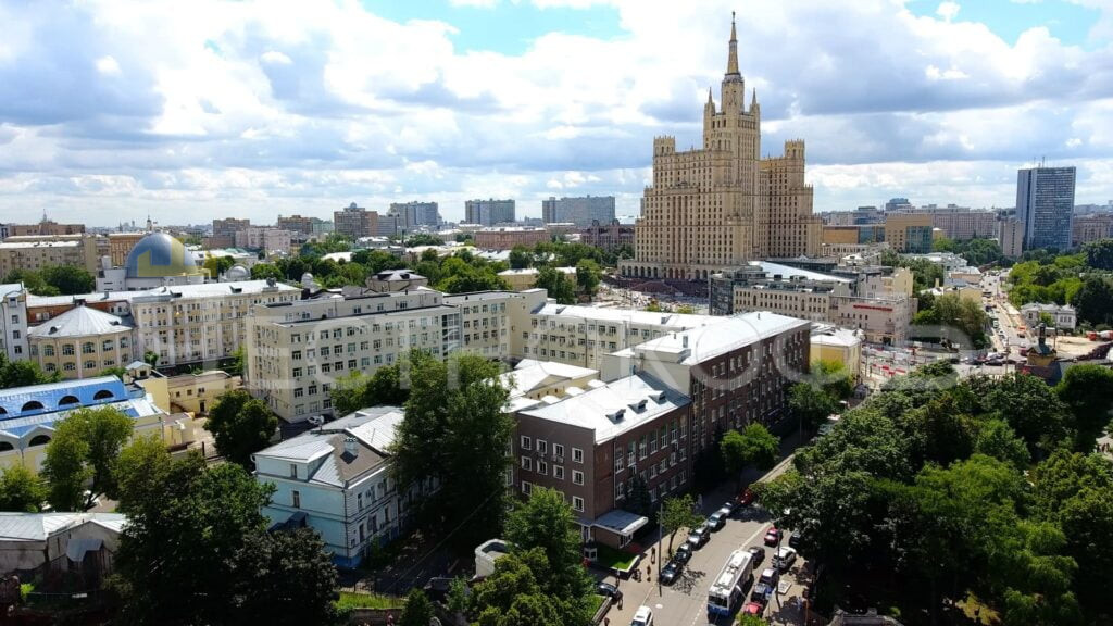 Высотка на Кудринской рядом с ЖК Синатра